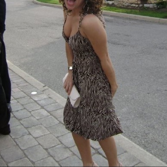 Animal print dress. - Picture 4 of 5